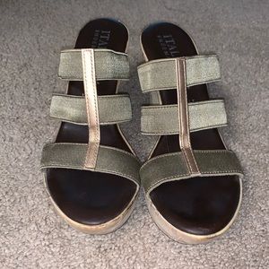 Women’s size 9 Italian Shoemakers sandal